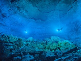 thumbnail - Cavernas Subaquáticas